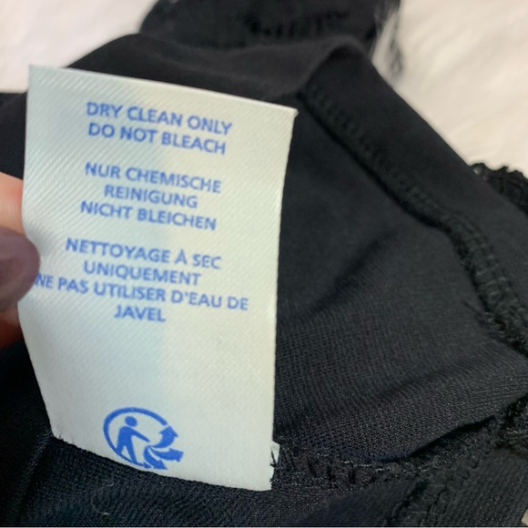 Boden Lace Overlay Black Top Size 4 - Picture 7 of 8